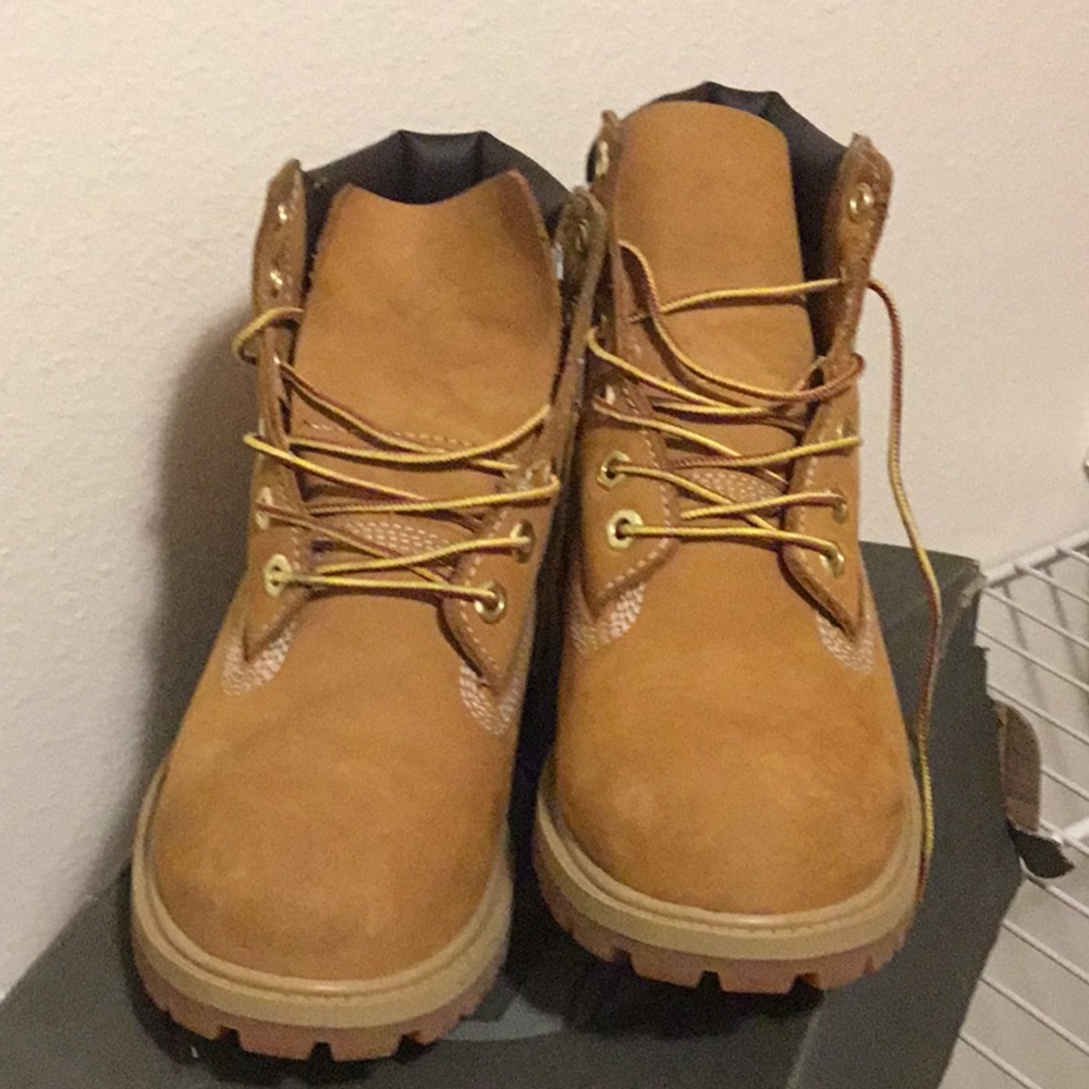 Timberland - Picture 2 of 3
